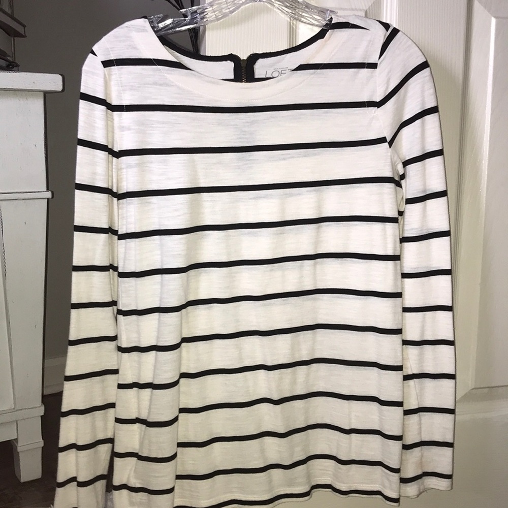 Ann Taylor loft top